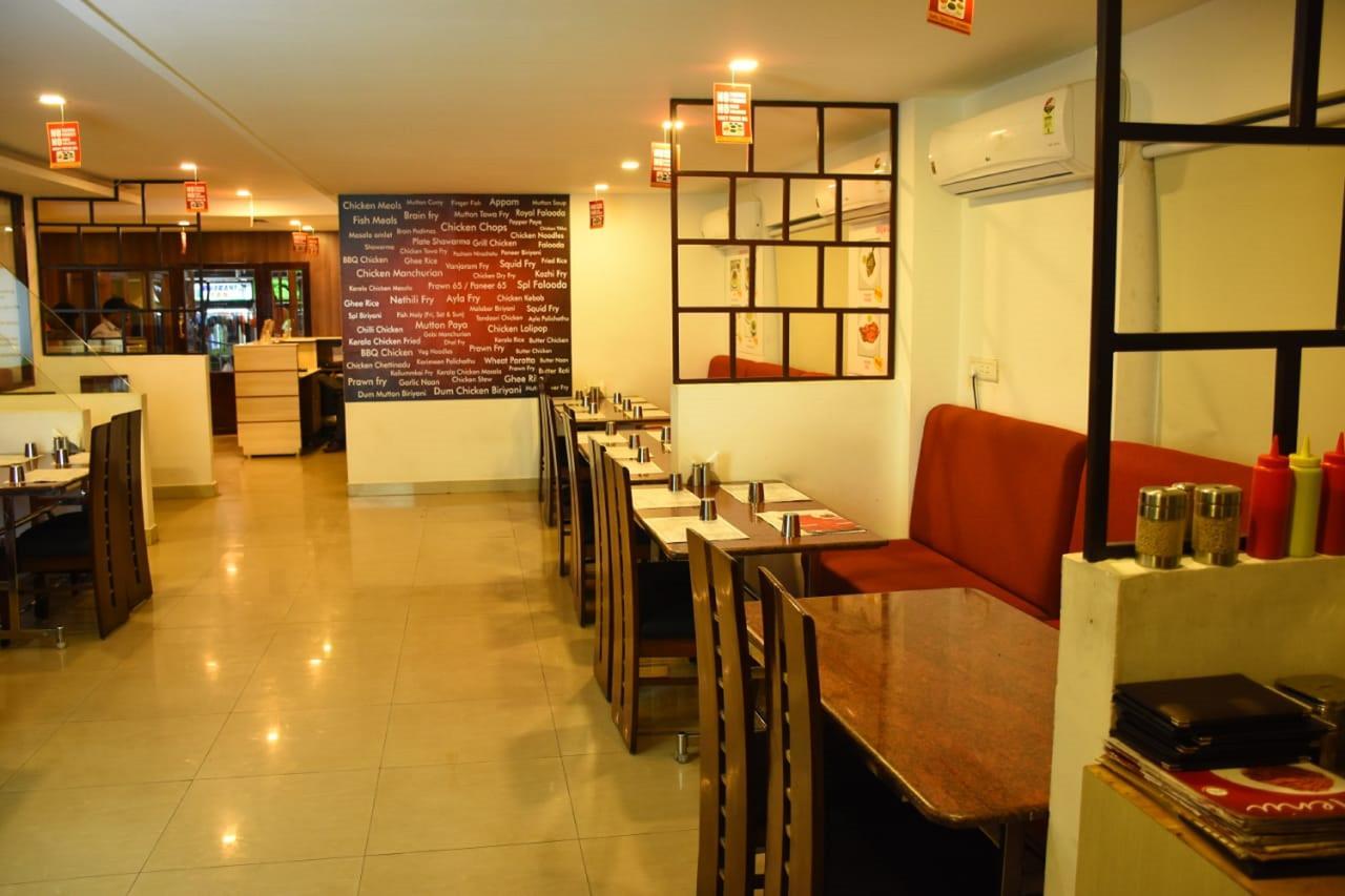 Hotel Palacial Pondi Puducherry Zewnętrze zdjęcie